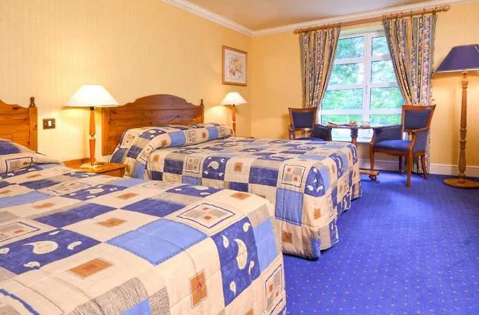 Shannon Oaks & Country Club Apartment